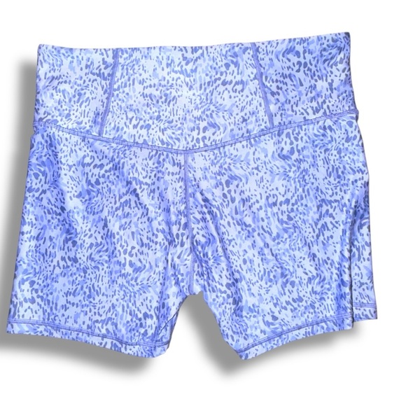 ATHLETA Elation 7” Printed Biker Short Liquid Petals Periwinkle Purple - 2X - Picture 3 of 12